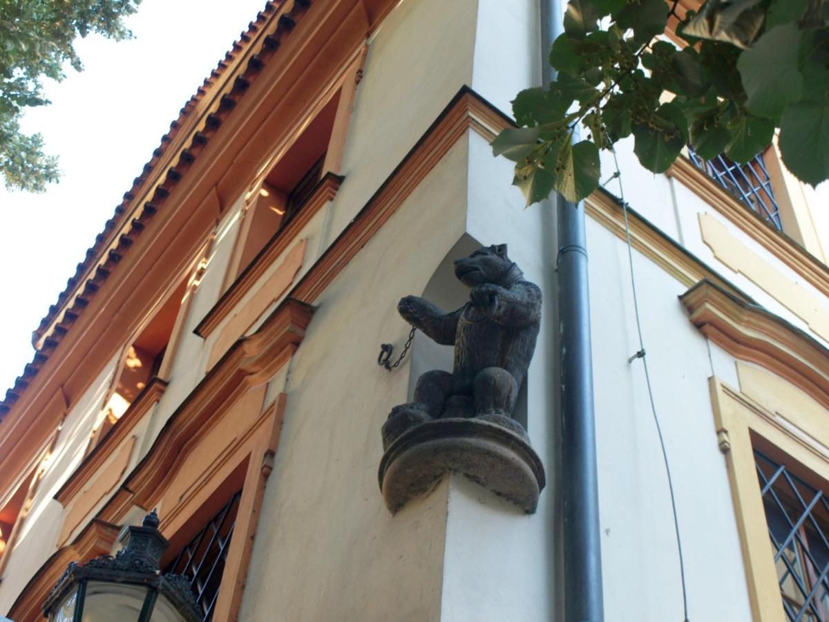 U Cerneho Medveda- At The Black Bear Apartment Prague Exterior photo