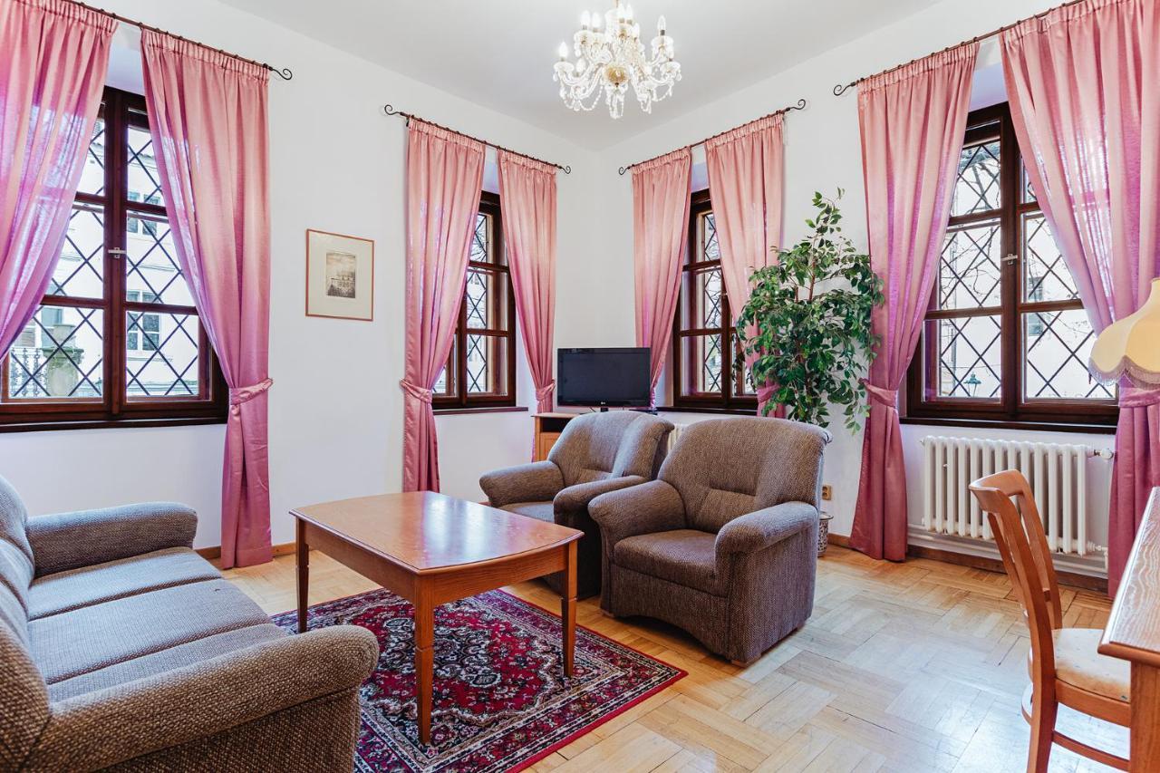 U Cerneho Medveda- At The Black Bear Apartment Prague Exterior photo